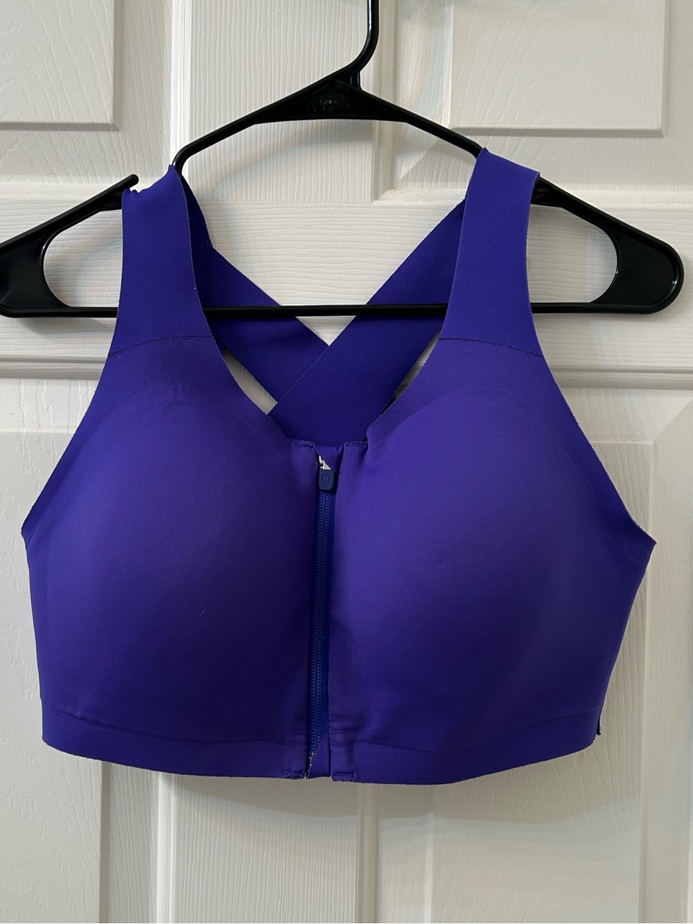 lululemon athletica Front-Zip Sports Bra in Vibrant Blue Hue 36DD